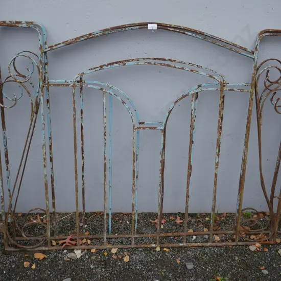 Cast iron gates