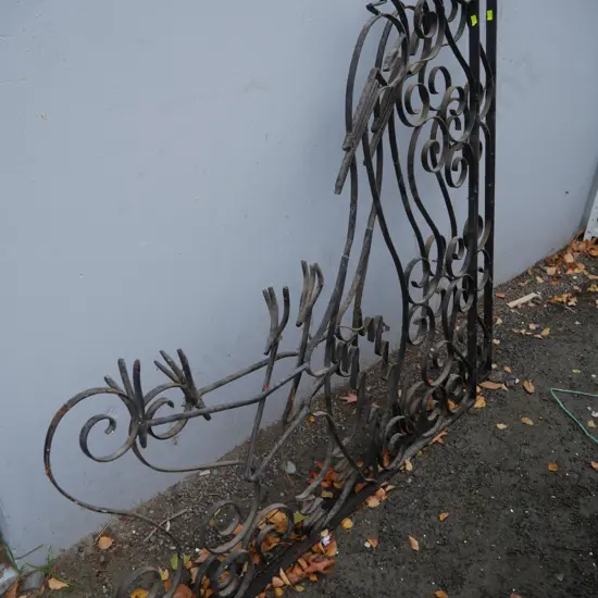 2 large metal bird wall arts