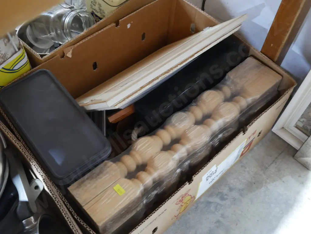 Framed prints, woodware etc Image 1++