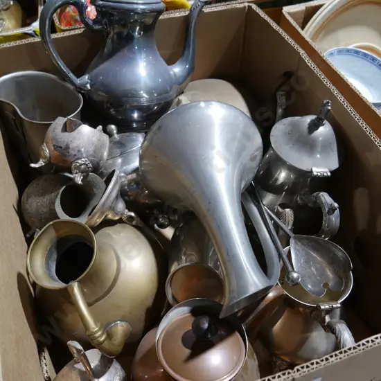 Brassware, copperware etc