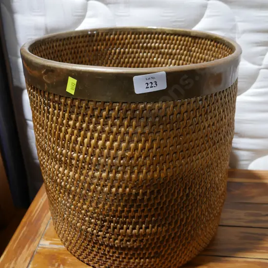 Wicker basket