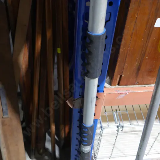 Telescopic water brush handle