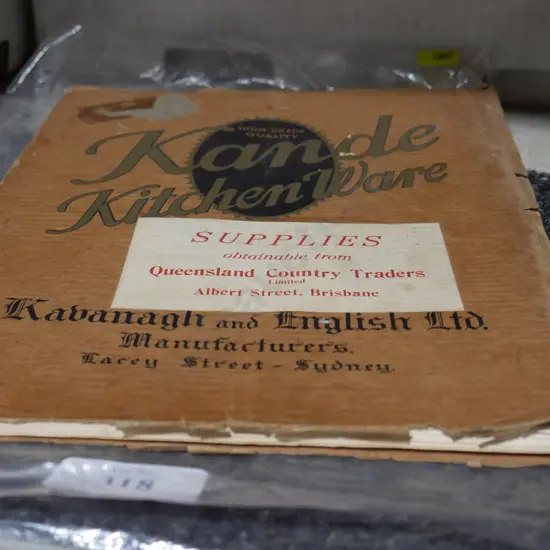 Kande kitchenware book