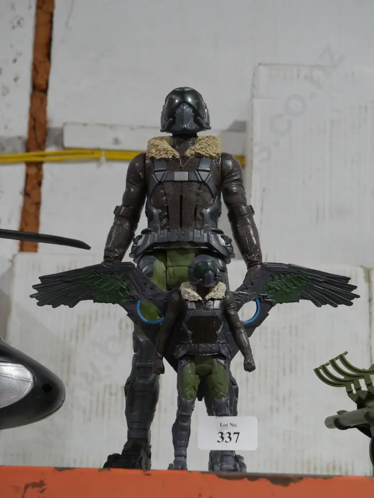 Marvel vulture figurine toys Image 1++