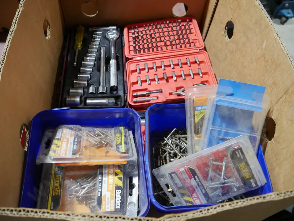 Socket set , drill bits , ect Image 1++