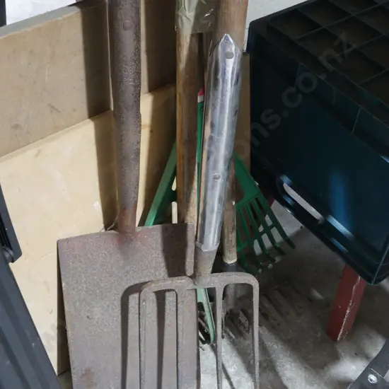 Garden tools