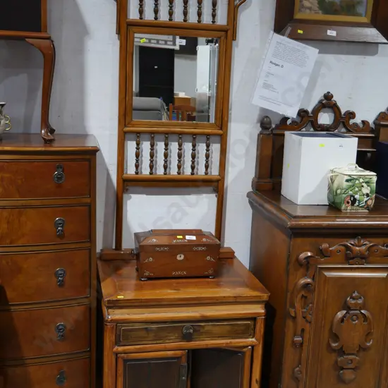 Oriental style hall stand