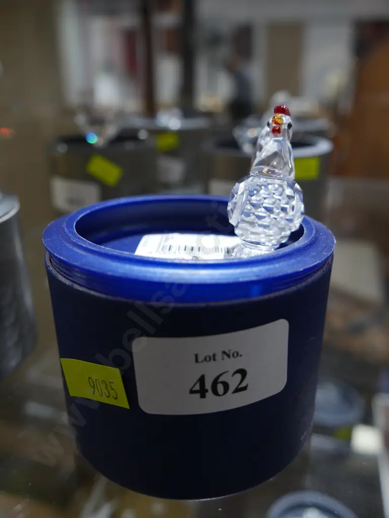 Swarovski Crystal hen in original case Image 1++