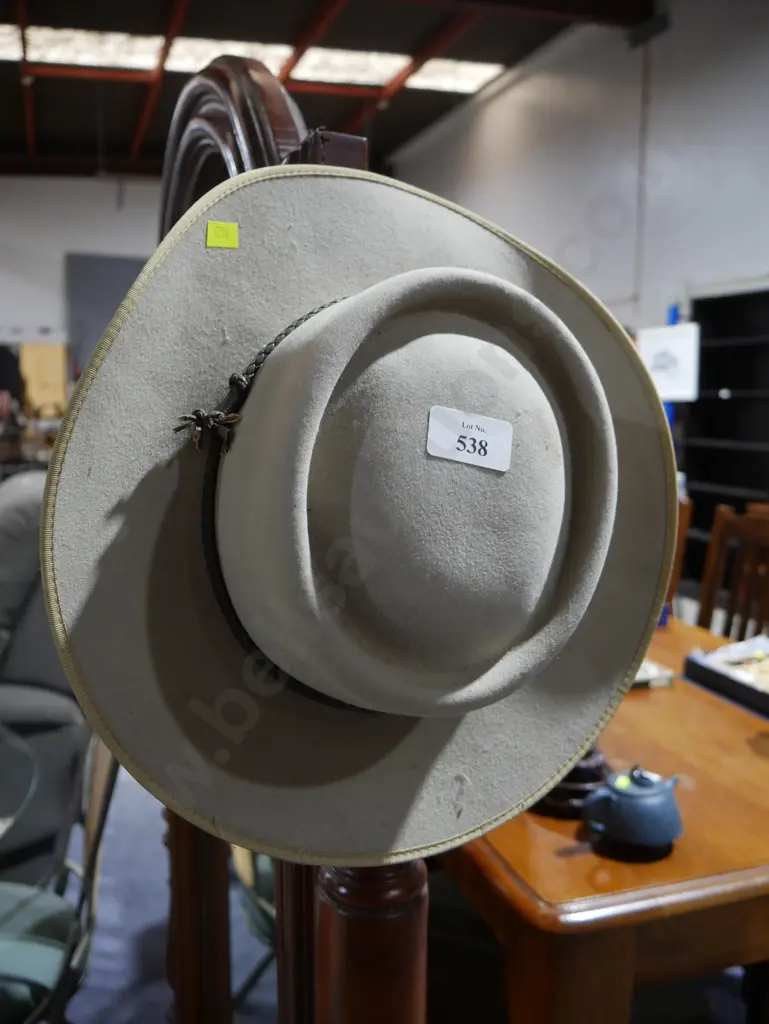 Statesman hat Image 1++