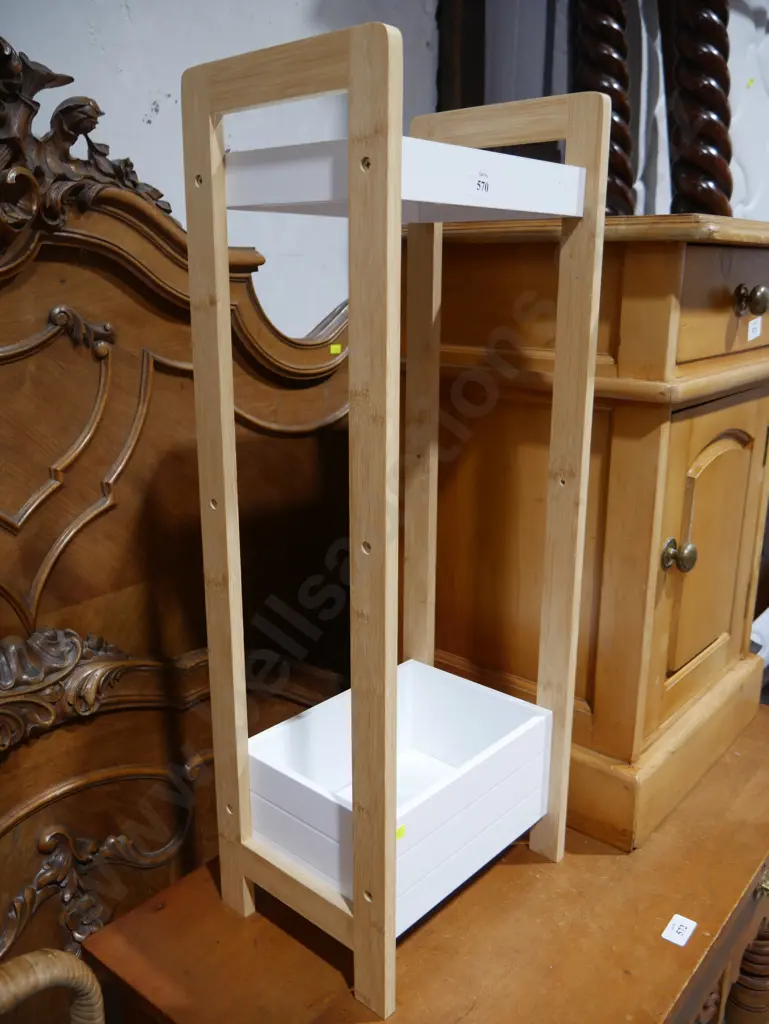 2 tier stand Image 1++