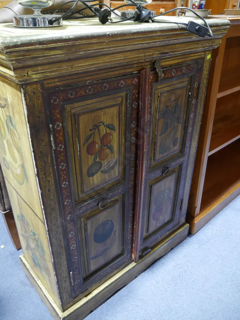 Cabinet Image 1++