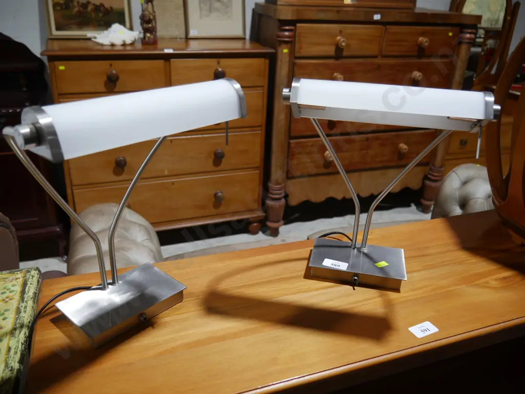 Pair of table lamps Image 1++