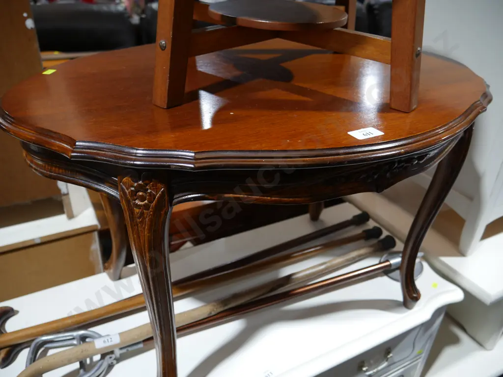 Coffee table Image 1++