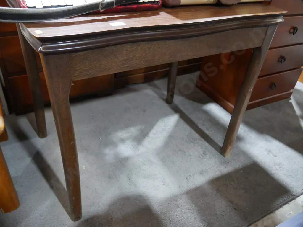 Folding dining table Image 1++