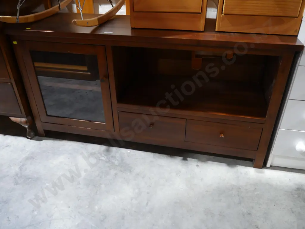 Entertainment unit Image 1++