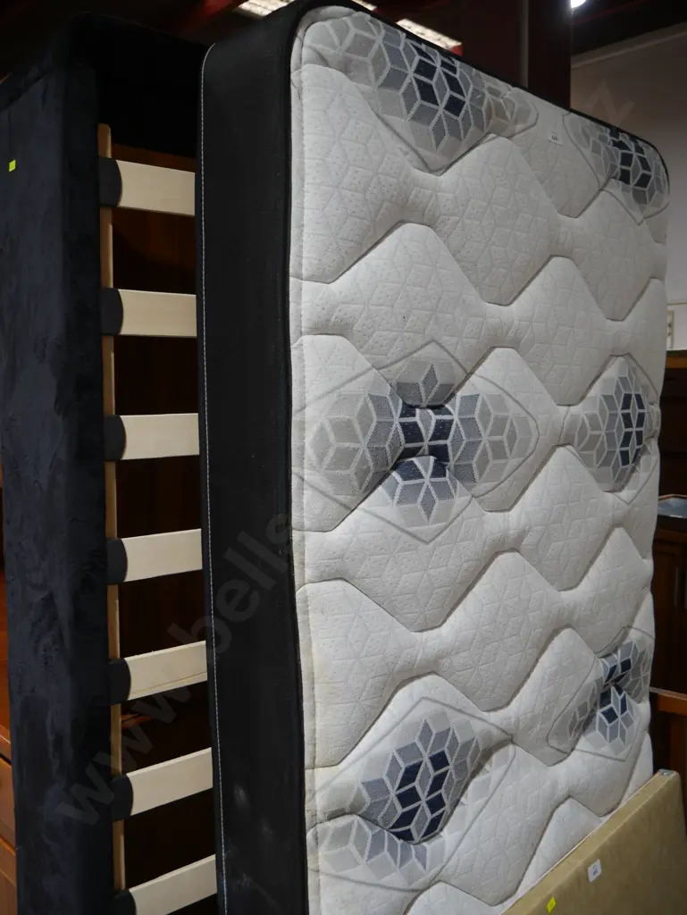 Single bed Image 1++