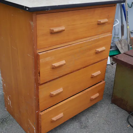 4 drawer chest