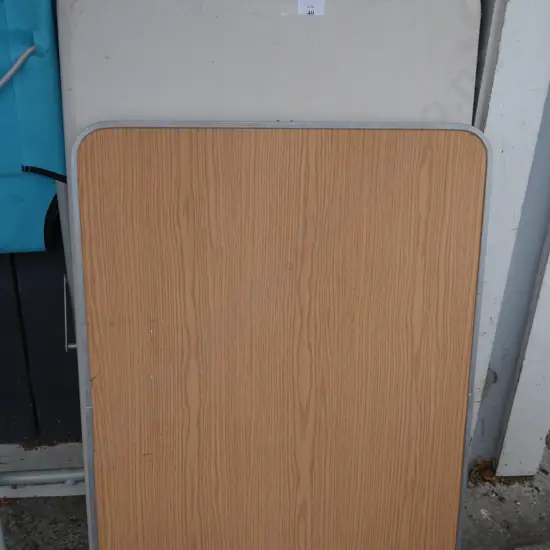 2 folding tables