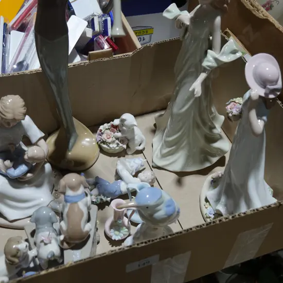 Figurines etc