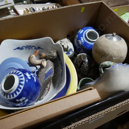 Pottery, ginger jars etc