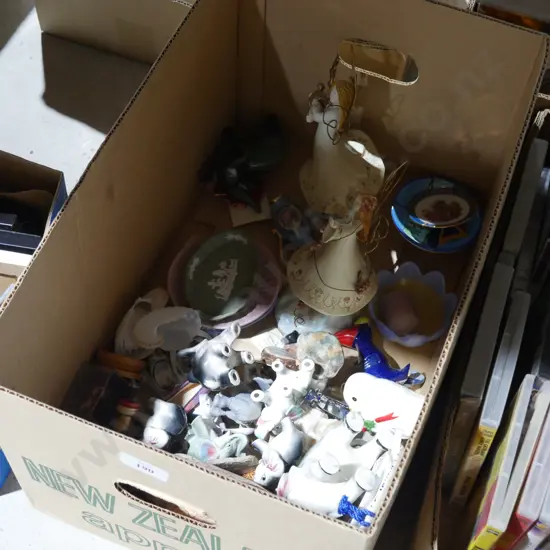 Animal ornaments, figurines etc