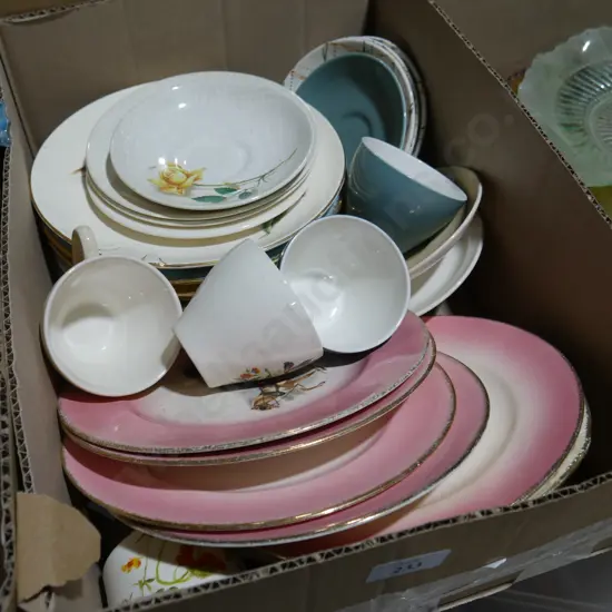 Crown Lynn tableware