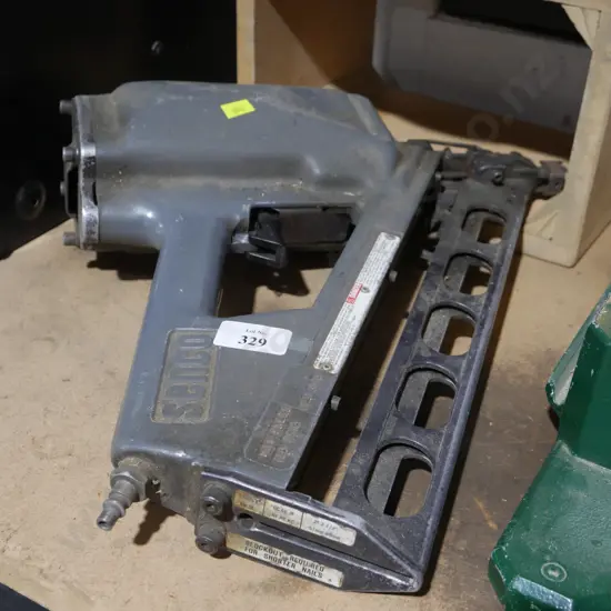 Nail gun compressed air