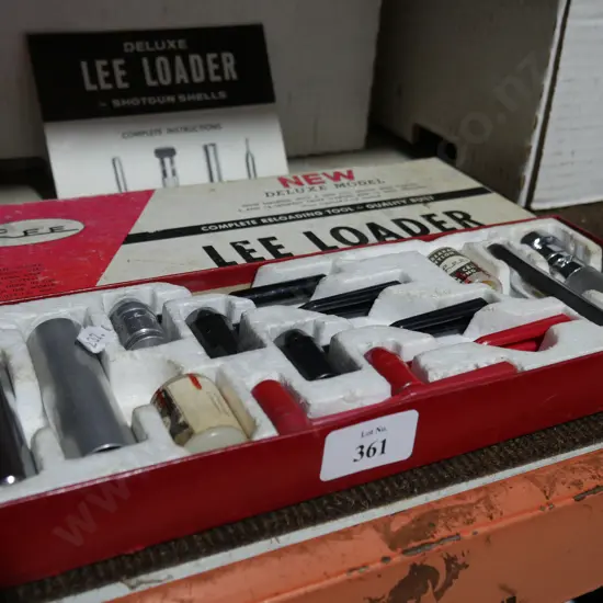 Lee loader reloading tool