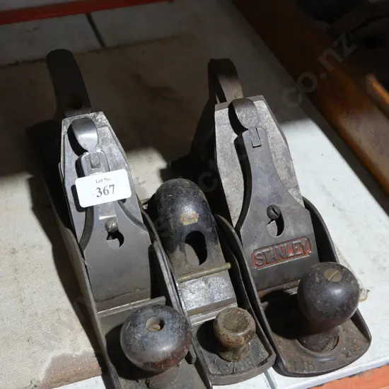 3 wood planes
