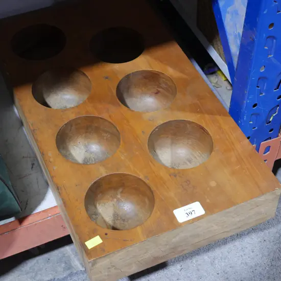 Coin tray