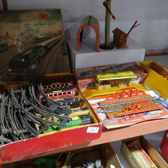 Mettoy passenger train set