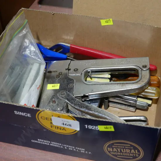 Stapler screwdrivers