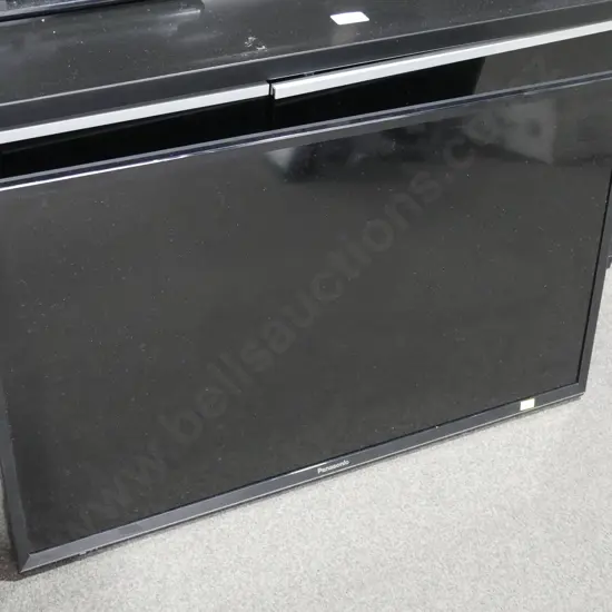 Panasonic tv (no remote)