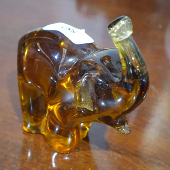 Art glass elephant