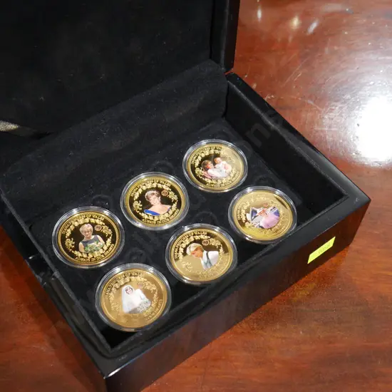 Cased lady Di coin set
