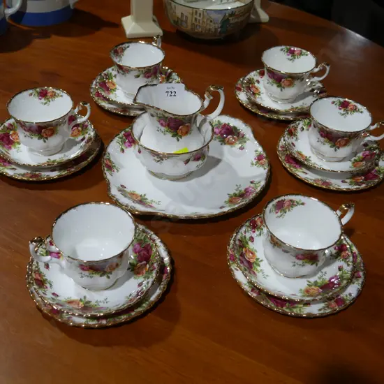 Royal Albert Old Country Roses teaset