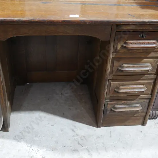 Small Oak desk