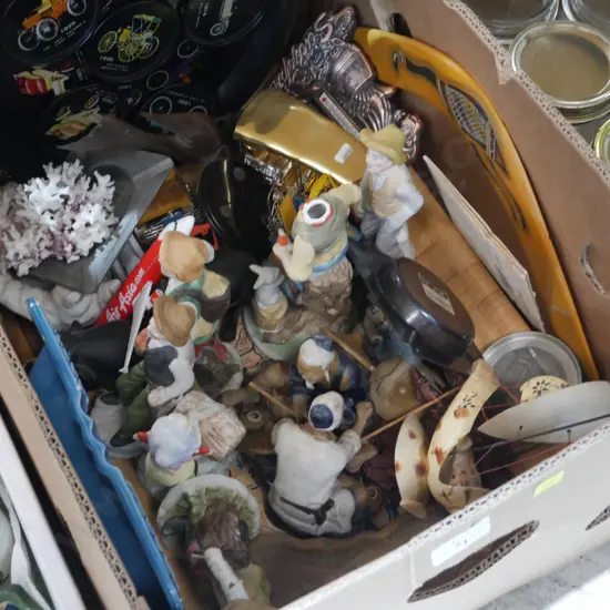 Figurines, nic nacs
