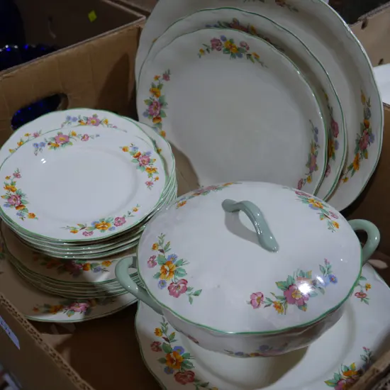 Box of dinnerware