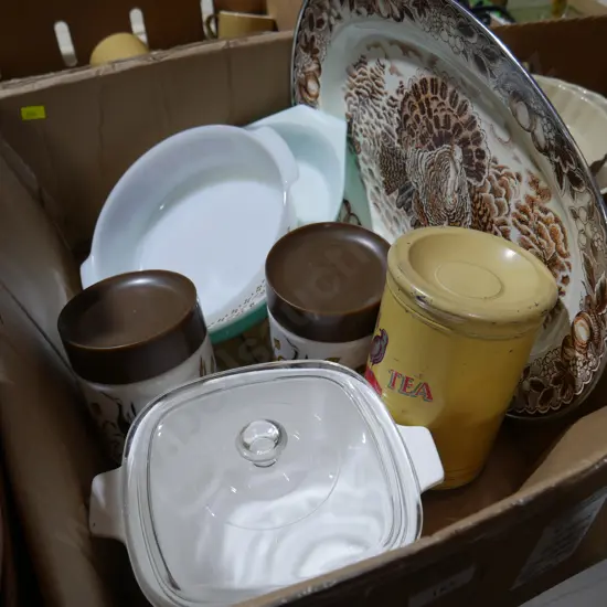Kitchen containers, serving plate etc