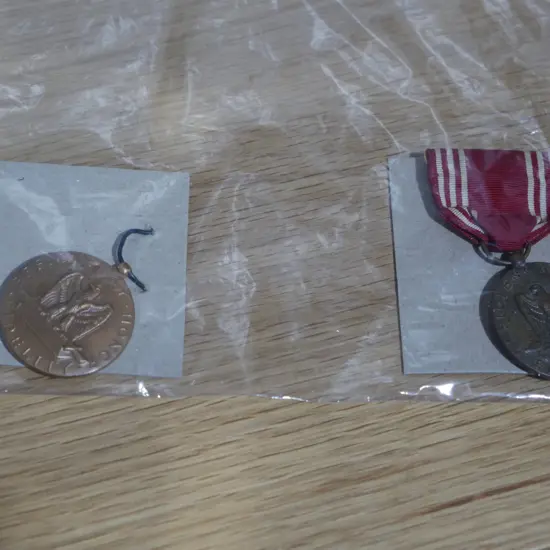 2 world war 2 medals