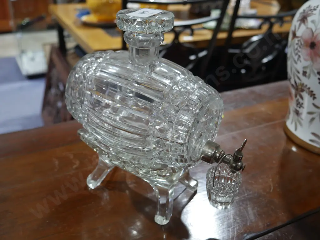 Glass Whiskey barrel Image 1++