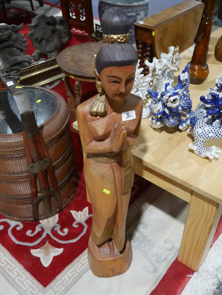 Oriental figurine Image 1++