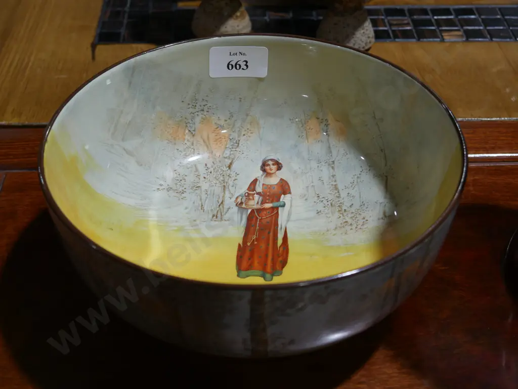 Royal Doulton bowl Image 1++
