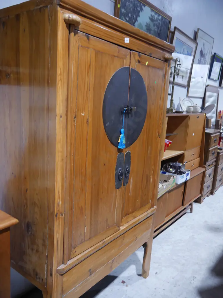 Oriental cabinet Image 1++