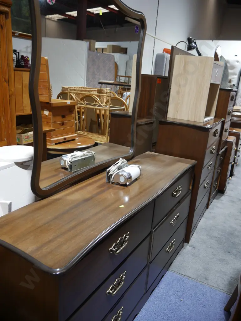 4 piece bedroom suite Image 1++