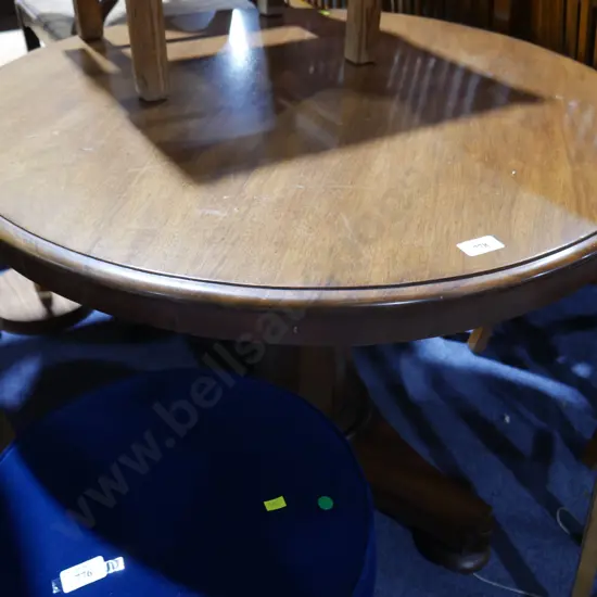Round Wooden table