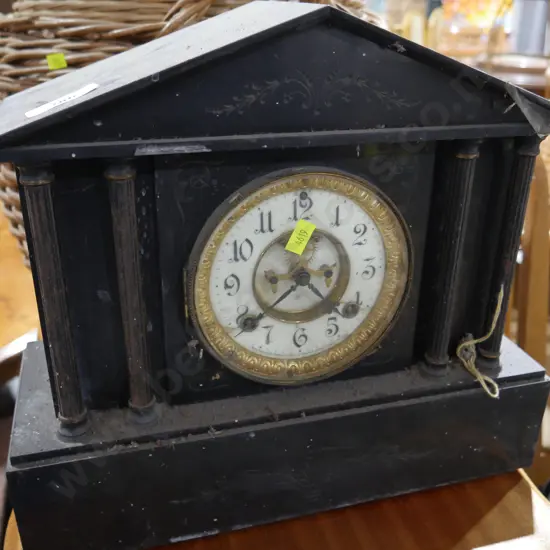 Mantle clock