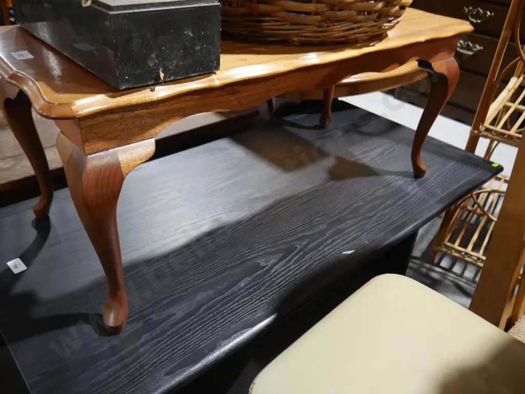 Coffee table Image 1++