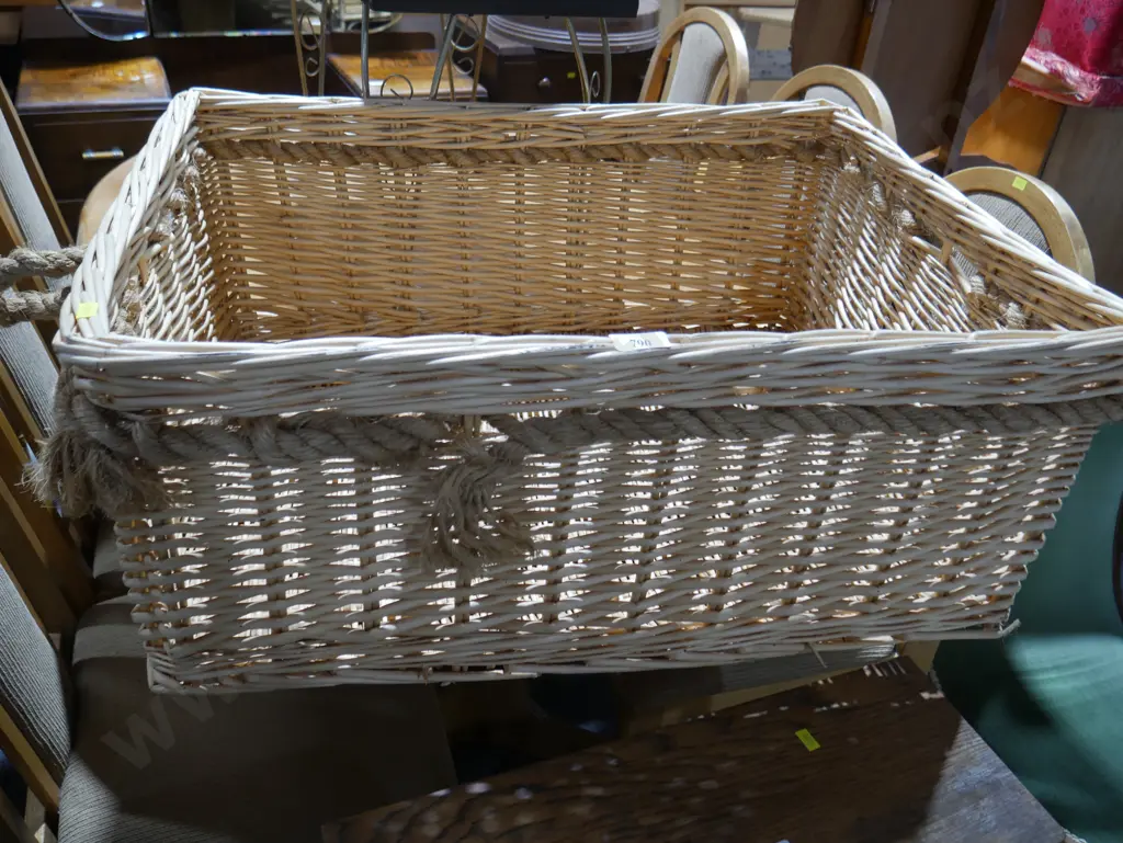 Large cane basket Image 1++